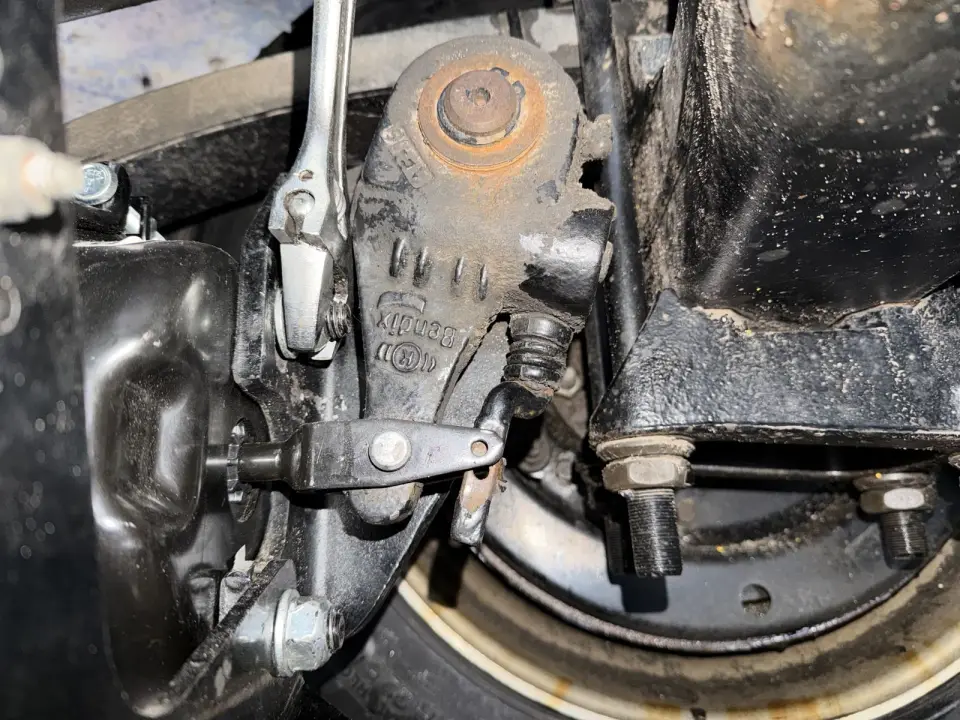 Heavy truck air brake component during service